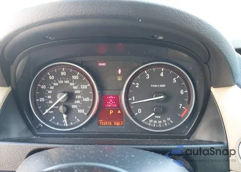 2015 BMW X1 xDrive28I z USA, uszkodzony, nr VIN WBAVL1C58FVY28770